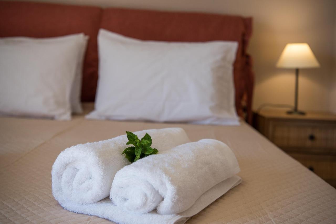 Akrotiri Sea View Suites Esterno foto