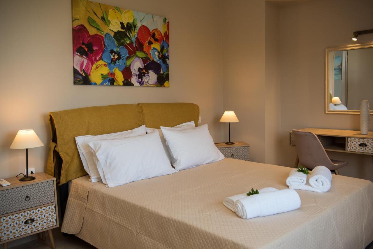 Akrotiri Sea View Suites Esterno foto