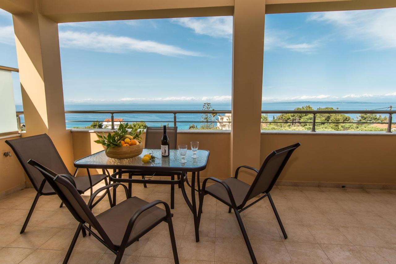 Akrotiri Sea View Suites Esterno foto