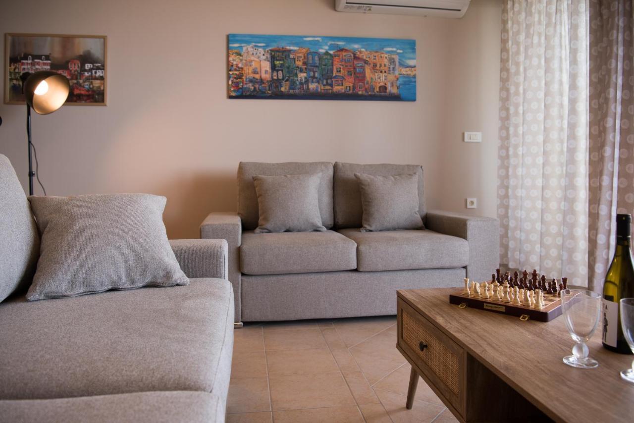 Akrotiri Sea View Suites Esterno foto